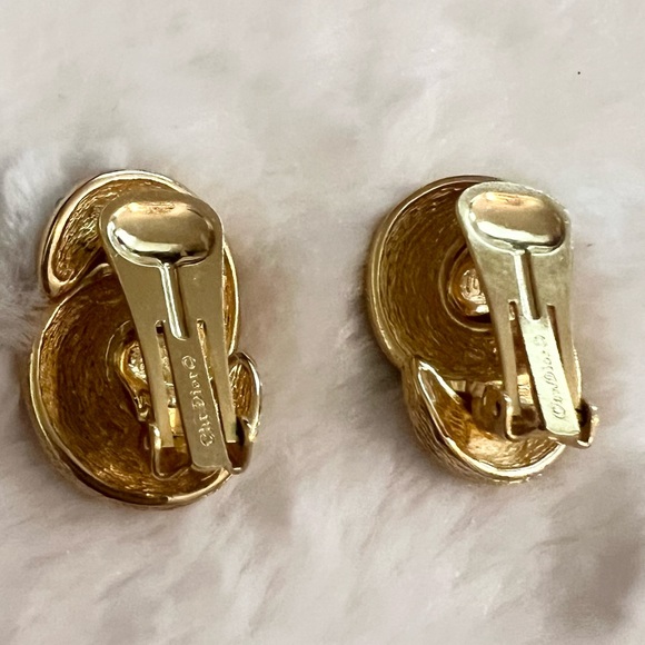 Vintage Christian Dior Textured Gold Rhinestone Knot Clip On Earrings - Picture 2 of 2